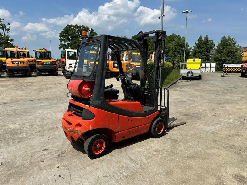 Linde H18T-02 - Plynový vysokozdvižný vozík: obrázek 4 Linde H18T-02 - Plynový vysokozdvižný vozík: obrázek 4