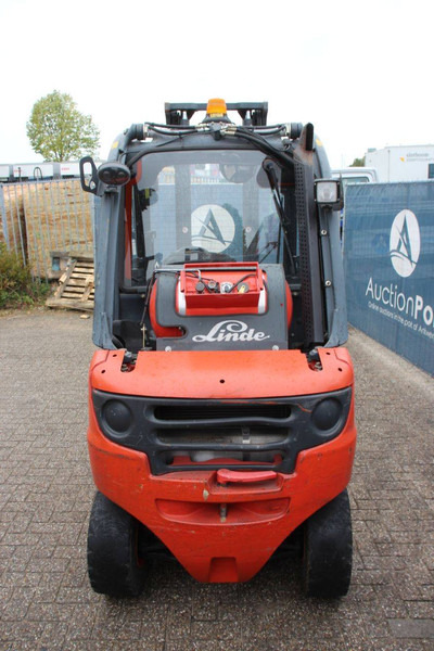 Linde H25T-01 - Plynový vysokozdvižný vozík: obrázek 4 Linde H25T-01 - Plynový vysokozdvižný vozík: obrázek 4