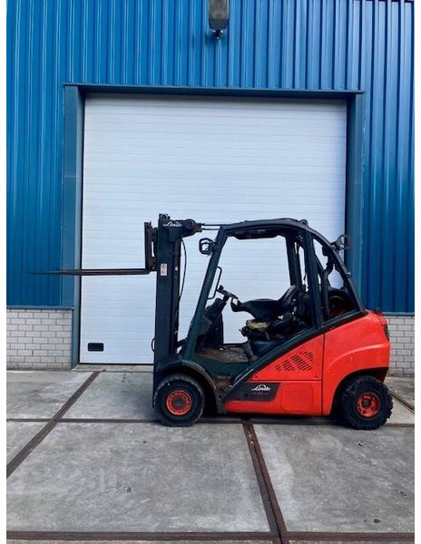 Linde H25T-02 - Dieselový vysokozdvižný vozík: obrázek 2 Linde H25T-02 - Dieselový vysokozdvižný vozík: obrázek 2