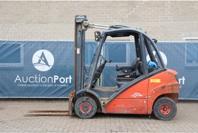 Linde H25T - Plynový vysokozdvižný vozík: obrázek 2 Linde H25T - Plynový vysokozdvižný vozík: obrázek 2