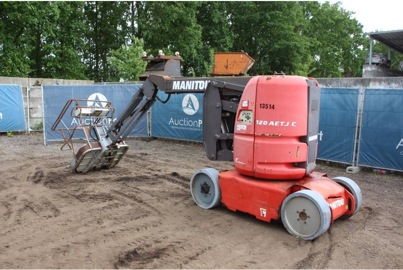 Manitou 120 AETJC - Kloubová plošina: obrázek 3 Manitou 120 AETJC - Kloubová plošina: obrázek 3