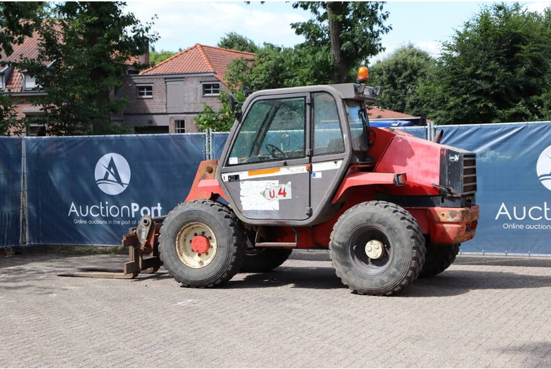 Manitou MLT 524 - Teleskopický manipulátor: obrázek 3 Manitou MLT 524 - Teleskopický manipulátor: obrázek 3