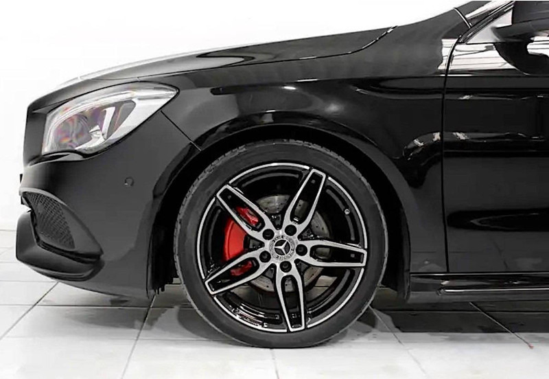 Mercedes-Benz CLA-Klasse (C117 - update) 180 Automatic - Sedan: obrázek 5 Mercedes-Benz CLA-Klasse (C117 - update) 180 Automatic - Sedan: obrázek 5