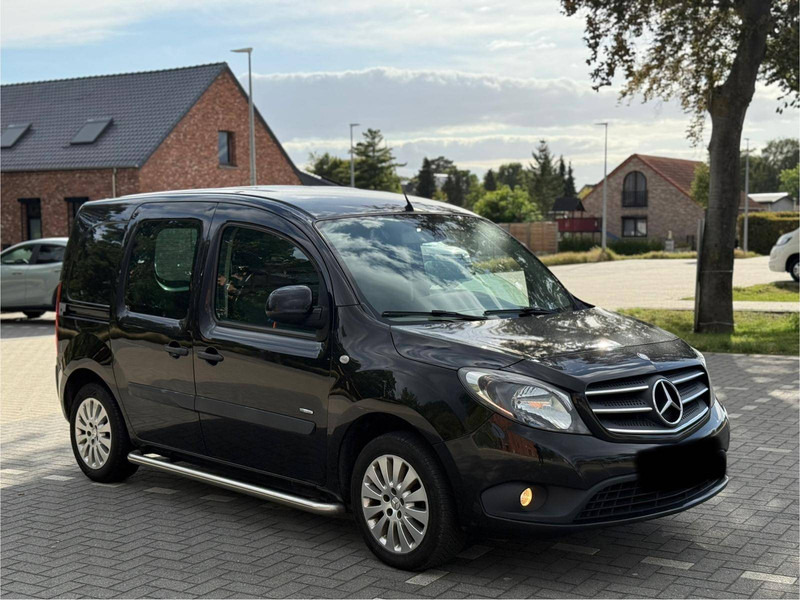 Mercedes-Benz Citan 111 CDI - Sedan: obrázek 4 Mercedes-Benz Citan 111 CDI - Sedan: obrázek 4