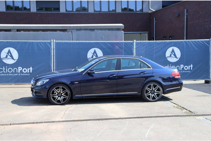 Mercedes-Benz E-Klasse Avantgarde - Sedan: obrázek 1 Mercedes-Benz E-Klasse Avantgarde - Sedan: obrázek 1