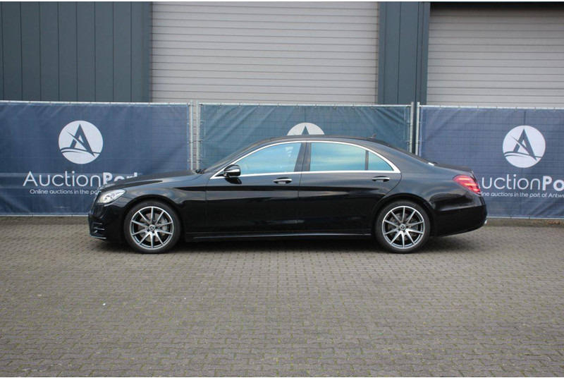 Mercedes-Benz S-Klasse 560 4MATIC - Sedan: obrázek 2 Mercedes-Benz S-Klasse 560 4MATIC - Sedan: obrázek 2