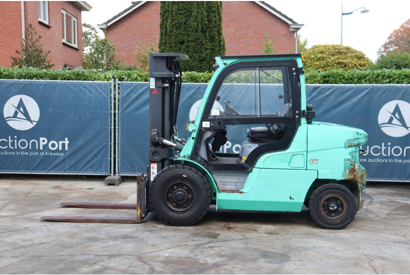 Mitsubishi FD45NT - Dieselový vysokozdvižný vozík: obrázek 2 Mitsubishi FD45NT - Dieselový vysokozdvižný vozík: obrázek 2