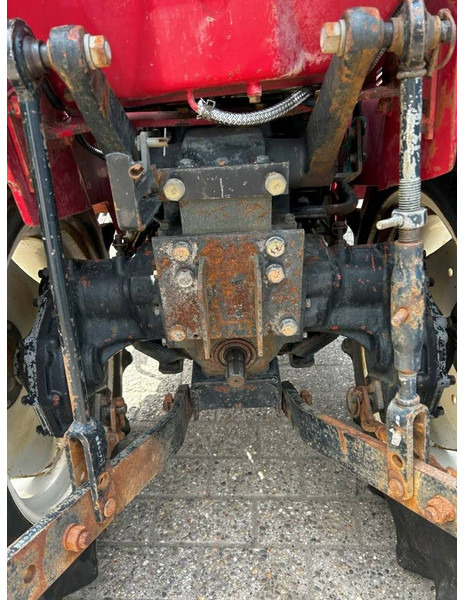 Traktor Mitsubishi MT165: obrázek 6
