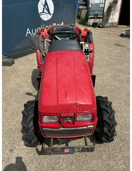 Traktor Mitsubishi MT165: obrázek 9