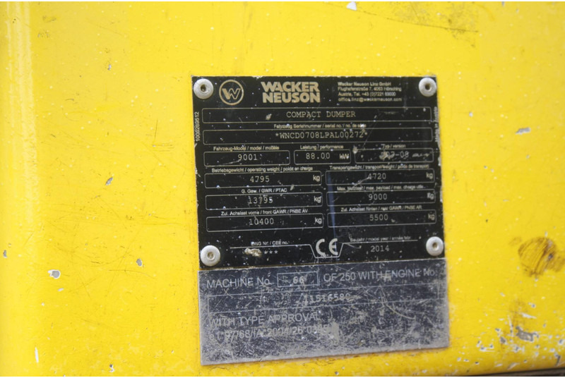 Neuson 9001 - Dampr: obrázek 5 Neuson 9001 - Dampr: obrázek 5