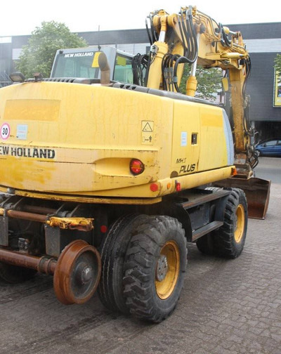 New Holland MH5 Plus - Kolesové rýpadlo: obrázek 5 New Holland MH5 Plus - Kolesové rýpadlo: obrázek 5