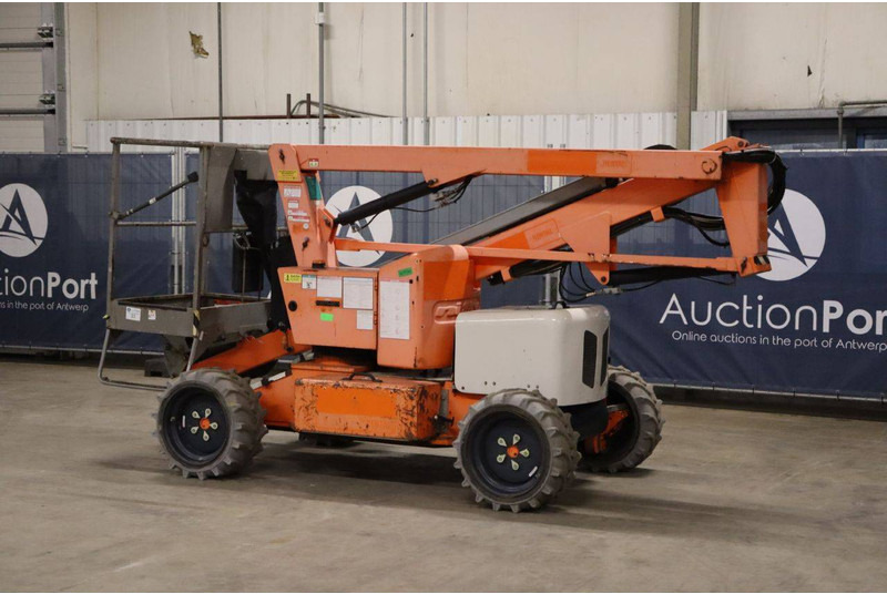 Niftylift HR12DE - Kloubová plošina: obrázek 4 Niftylift HR12DE - Kloubová plošina: obrázek 4