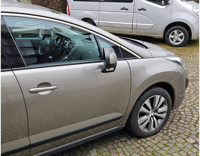 Peugeot 3008 (I - update) 1.6 VTi - Sedan: obrázek 3 Peugeot 3008 (I - update) 1.6 VTi - Sedan: obrázek 3