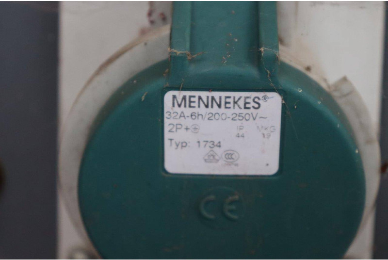 Elektrický generátor SDMO R145: obrázek 14
