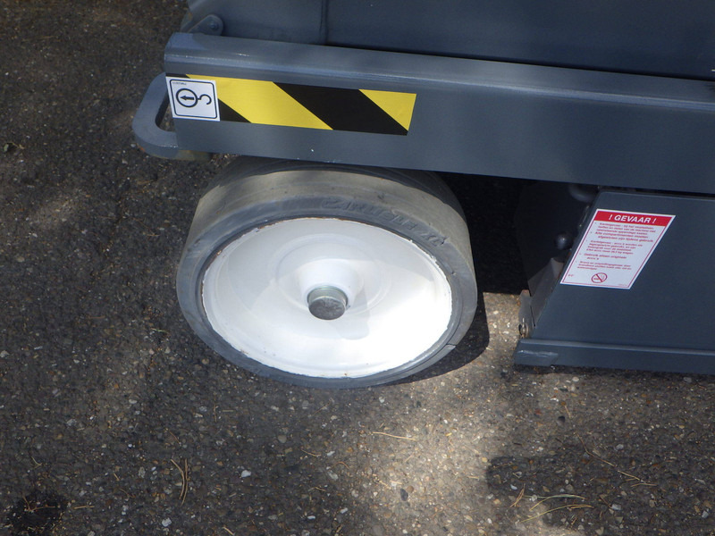 Skyjack SJ3226 - Nůžková plošina: obrázek 5 Skyjack SJ3226 - Nůžková plošina: obrázek 5