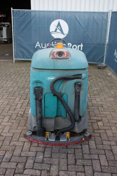 TENNANT T12 - Podlahový mycí stroj: obrázek 4 TENNANT T12 - Podlahový mycí stroj: obrázek 4