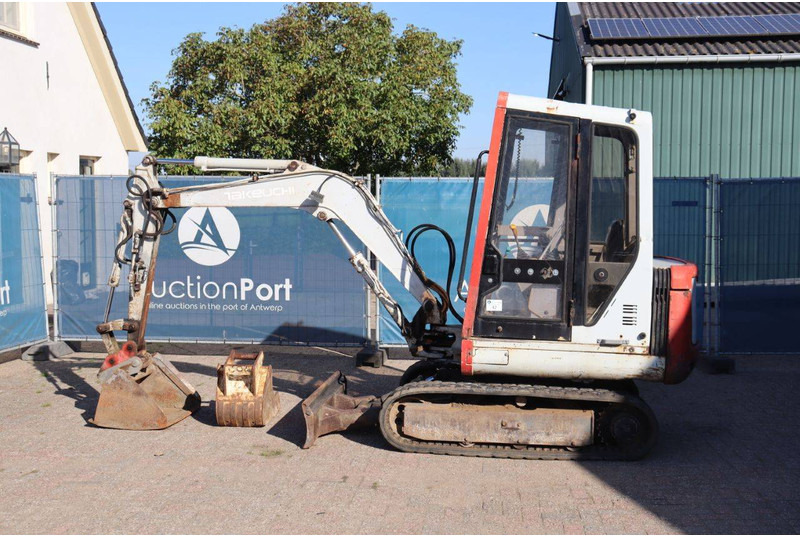 Takeuchi TB025 - Pásové rýpadlo: obrázek 2 Takeuchi TB025 - Pásové rýpadlo: obrázek 2