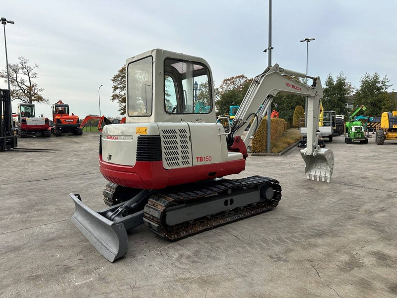 Takeuchi TB150C - Pásové rýpadlo: obrázek 4 Takeuchi TB150C - Pásové rýpadlo: obrázek 4
