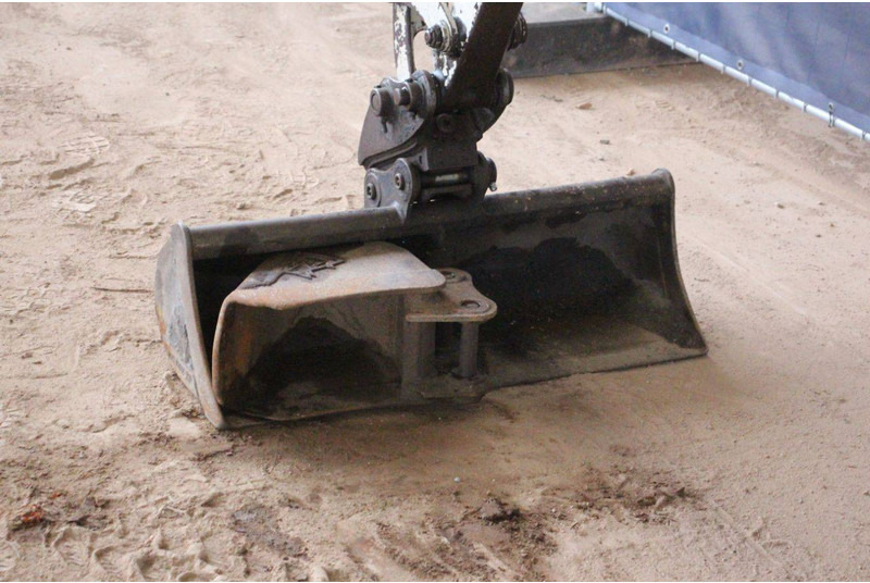 Mini rýpadlo Takeuchi TB216: obrázek 13