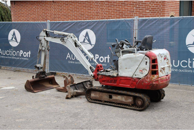 Takeuchi TB216 - Mini rýpadlo: obrázek 3 Takeuchi TB216 - Mini rýpadlo: obrázek 3