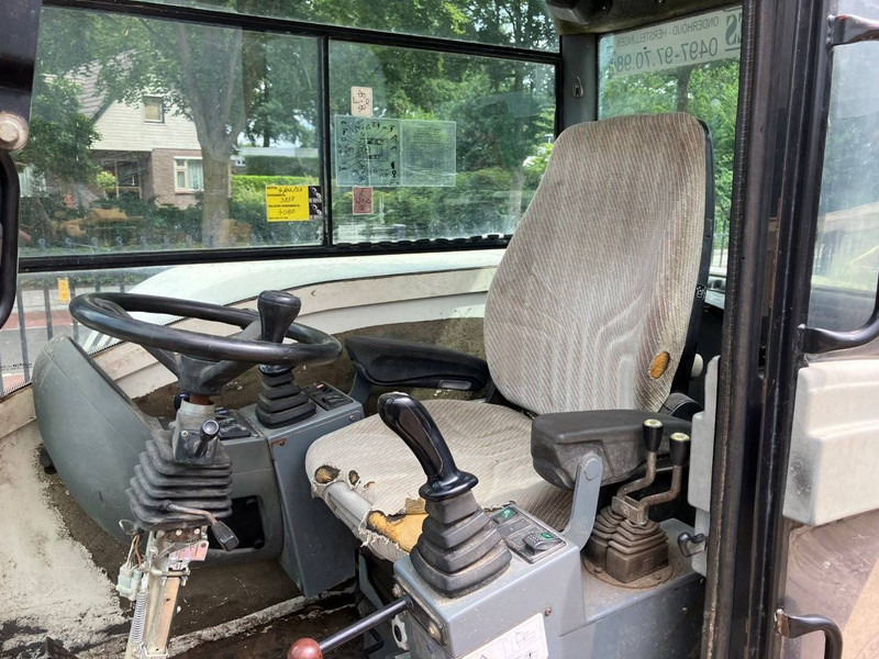 Kolesové rýpadlo Terex TW85: obrázek 16