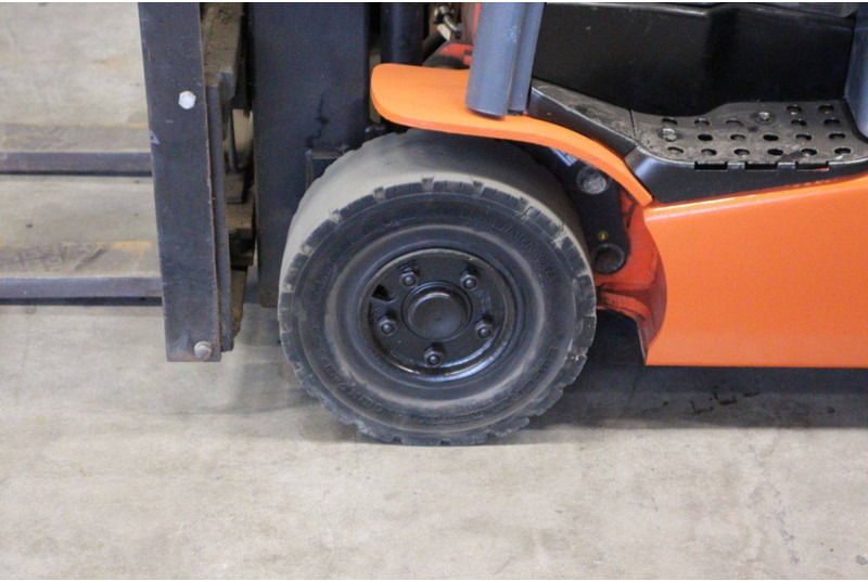 Elektrický vysokozdvižný vozík Toyota 8FBE15T: obrázek 15