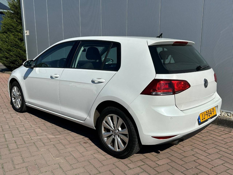 Volkswagen Golf - Osobní auto: obrázek 3 Volkswagen Golf - Osobní auto: obrázek 3