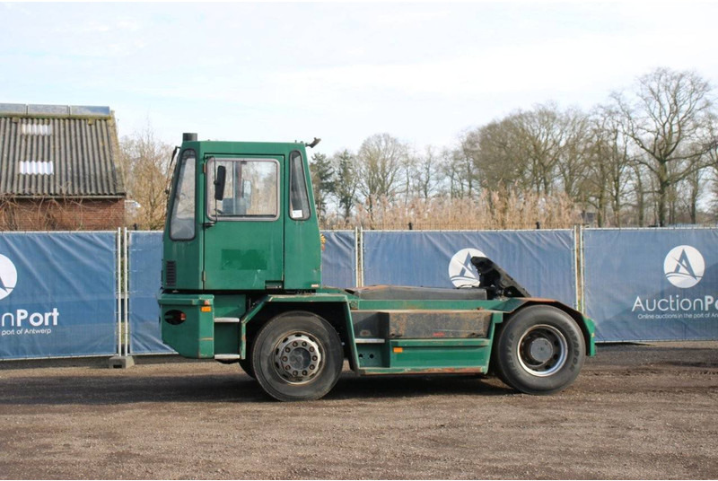 Volvo - Terminálový traktor: obrázek 1 Volvo - Terminálový traktor: obrázek 1