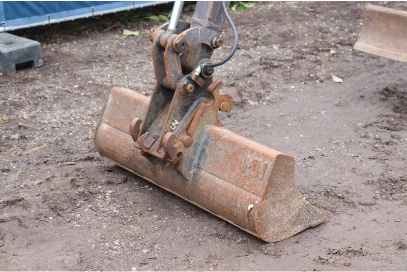 Mini rýpadlo Volvo EC18C: obrázek 18