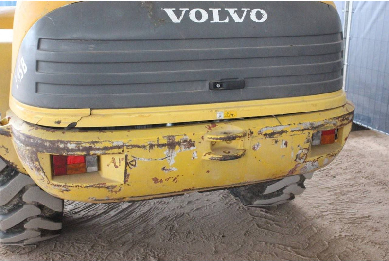 Kolový nakladač Volvo L45B-TP: obrázek 18