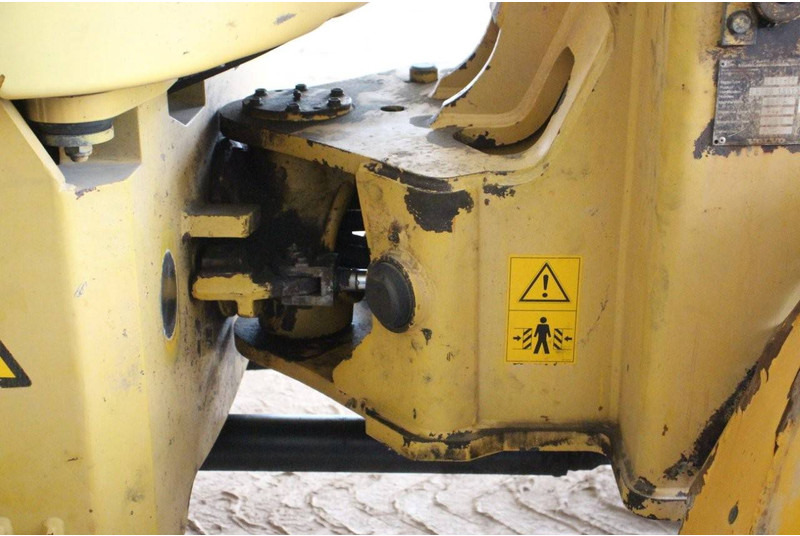 Kolový nakladač Volvo L45B-TP: obrázek 20