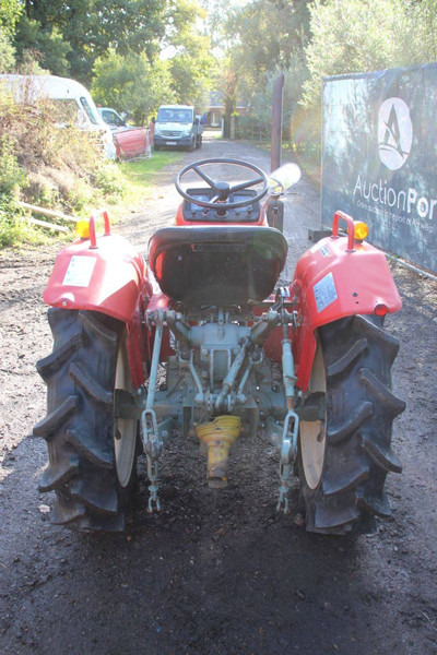 Yanmar YM1601 - Traktor: obrázek 4 Yanmar YM1601 - Traktor: obrázek 4
