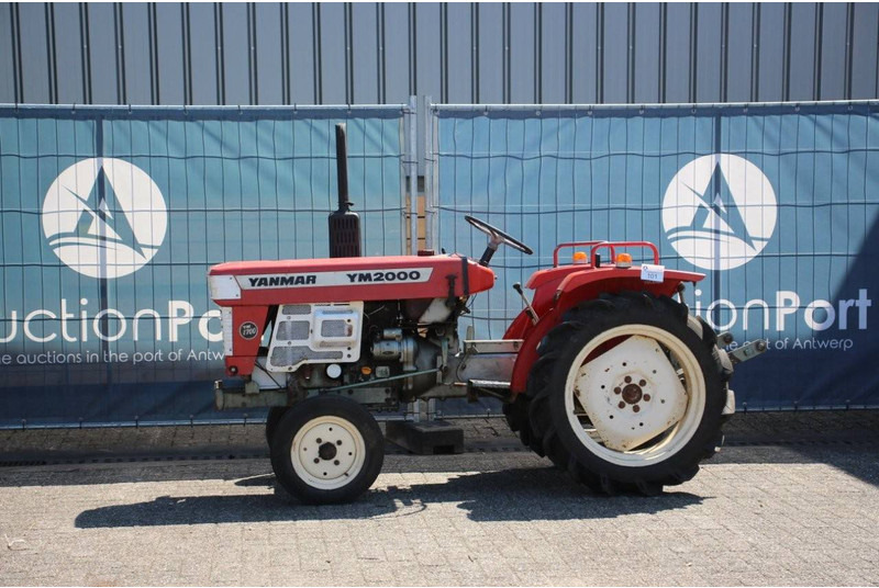 Yanmar YM2000 - Traktor: obrázek 1 Yanmar YM2000 - Traktor: obrázek 1