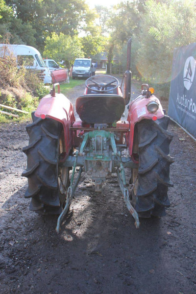 Yanmar YM2310 - Traktor: obrázek 4 Yanmar YM2310 - Traktor: obrázek 4
