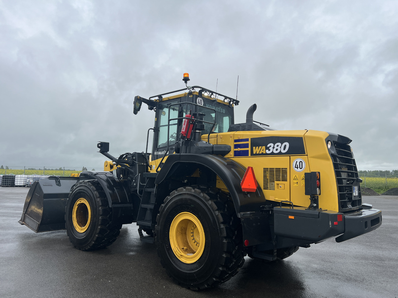 KOMATSU WA 380-8E0 - Kolový nakladač: obrázek 3 KOMATSU WA 380-8E0 - Kolový nakladač: obrázek 3