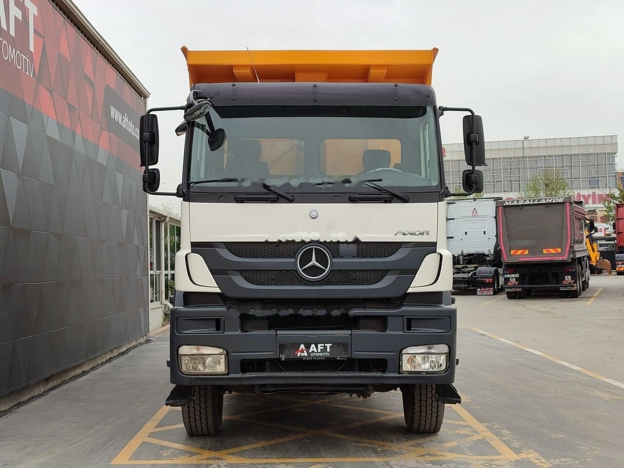 Mercedes-Benz 2011 AXOR 3340/AC-EURO5-6X4 HARDOX TIPPER - Sklápěč: obrázek 2 Mercedes-Benz 2011 AXOR 3340/AC-EURO5-6X4 HARDOX TIPPER - Sklápěč: obrázek 2