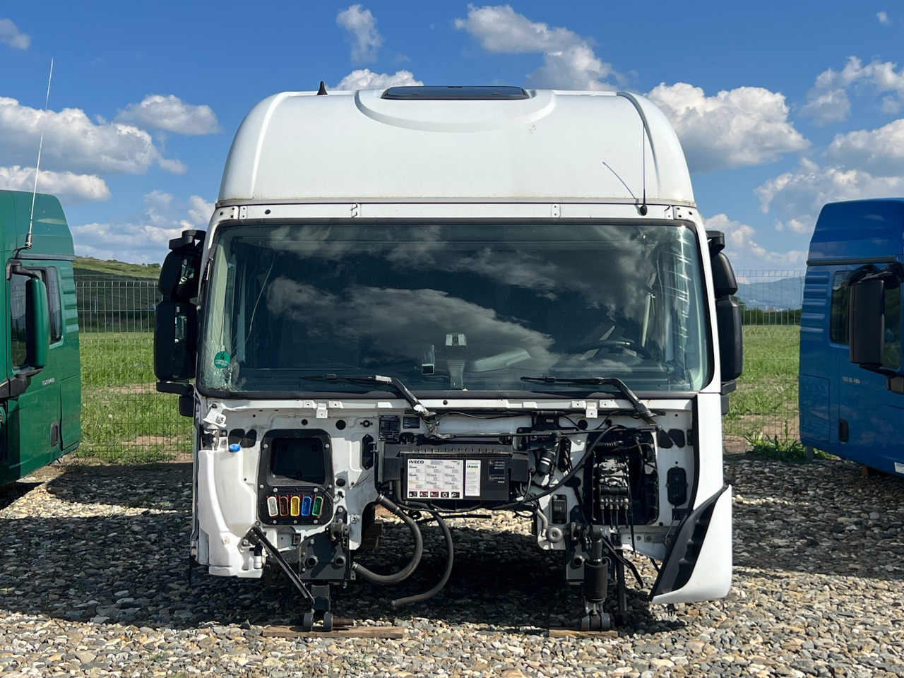 CABINA IVECO STRALIS HI-WAY 5801758707, 5801758694 - Kabina pro Nákladní auto: obrázek 2 CABINA IVECO STRALIS HI-WAY 5801758707, 5801758694 - Kabina pro Nákladní auto: obrázek 2