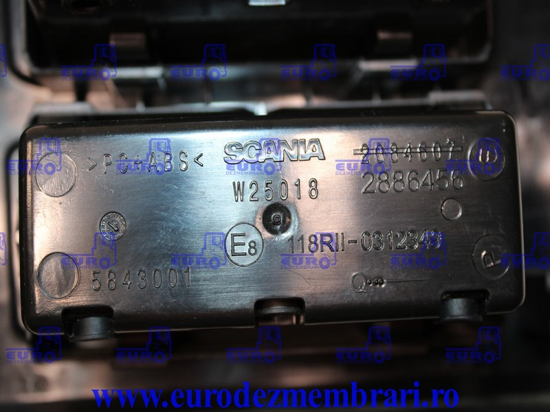 ELEMENT BORD SCANIA SUPER 2886456, 2322651, 2084604, 2258466, 2184906 - Kabina a interiér pro Nákladní auto: obrázek 3 ELEMENT BORD SCANIA SUPER 2886456, 2322651, 2084604, 2258466, 2184906 - Kabina a interiér pro Nákladní auto: obrázek 3