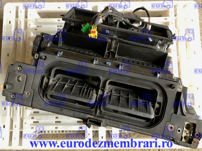 SISTEM CLIMATIZARE IVECO STRALIS 5E9920200 - Kabina a interiér pro Nákladní auto: obrázek 1 SISTEM CLIMATIZARE IVECO STRALIS 5E9920200 - Kabina a interiér pro Nákladní auto: obrázek 1