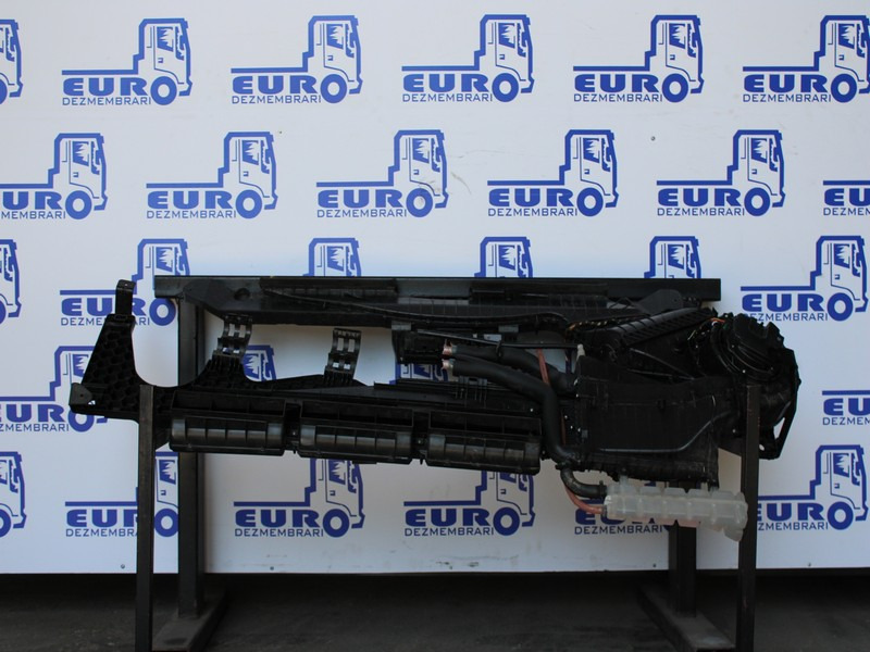 SISTEM CLIMATIZARE MERCEDES ACTROS MP4 A0004460977, A9608312845, A9608302860, A0004460777, A9608300560 - Díl klimatizace pro Nákladní auto: obrázek 1 SISTEM CLIMATIZARE MERCEDES ACTROS MP4 A0004460977, A9608312845, A9608302860, A0004460777, A9608300560 - Díl klimatizace pro Nákladní auto: obrázek 1