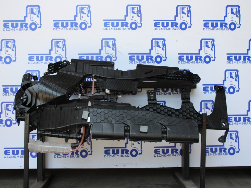 SISTEM CLIMATIZARE MERCEDES ACTROS MP4 A0004460977, A9608312845, A9608302860, A0004460777, A9608300560 - Díl klimatizace pro Nákladní auto: obrázek 2 SISTEM CLIMATIZARE MERCEDES ACTROS MP4 A0004460977, A9608312845, A9608302860, A0004460777, A9608300560 - Díl klimatizace pro Nákladní auto: obrázek 2