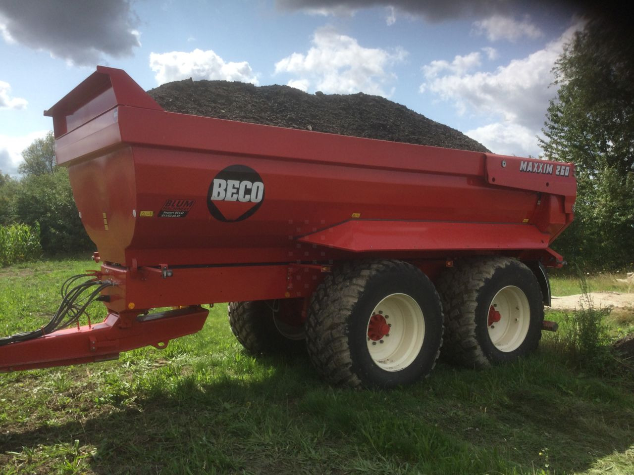 Beco Maxxim 260 - Sklápěcí přívěs: obrázek 1 Beco Maxxim 260 - Sklápěcí přívěs: obrázek 1