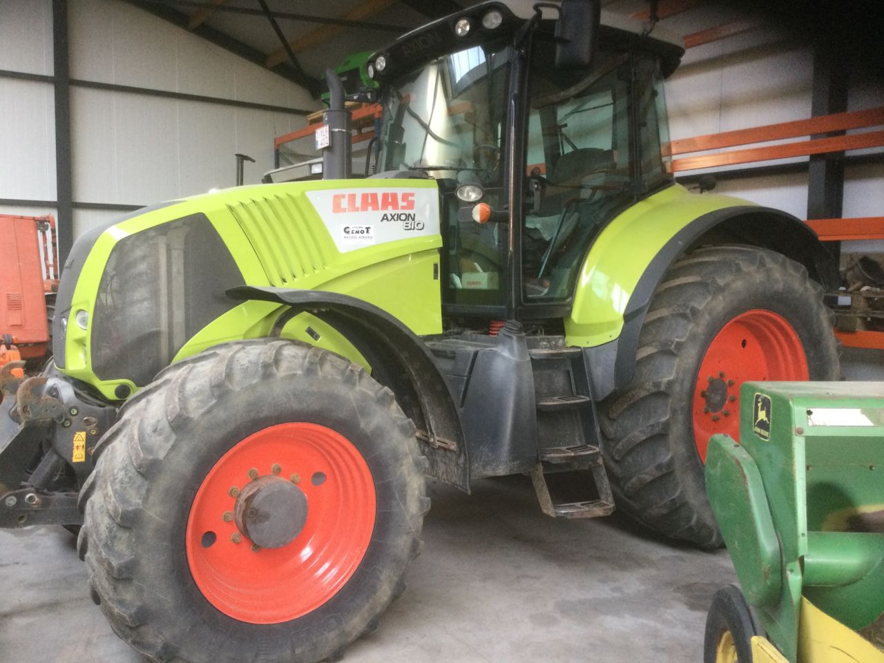 Claas AXION 810 CEBIS - Traktor: obrázek 2 Claas AXION 810 CEBIS - Traktor: obrázek 2