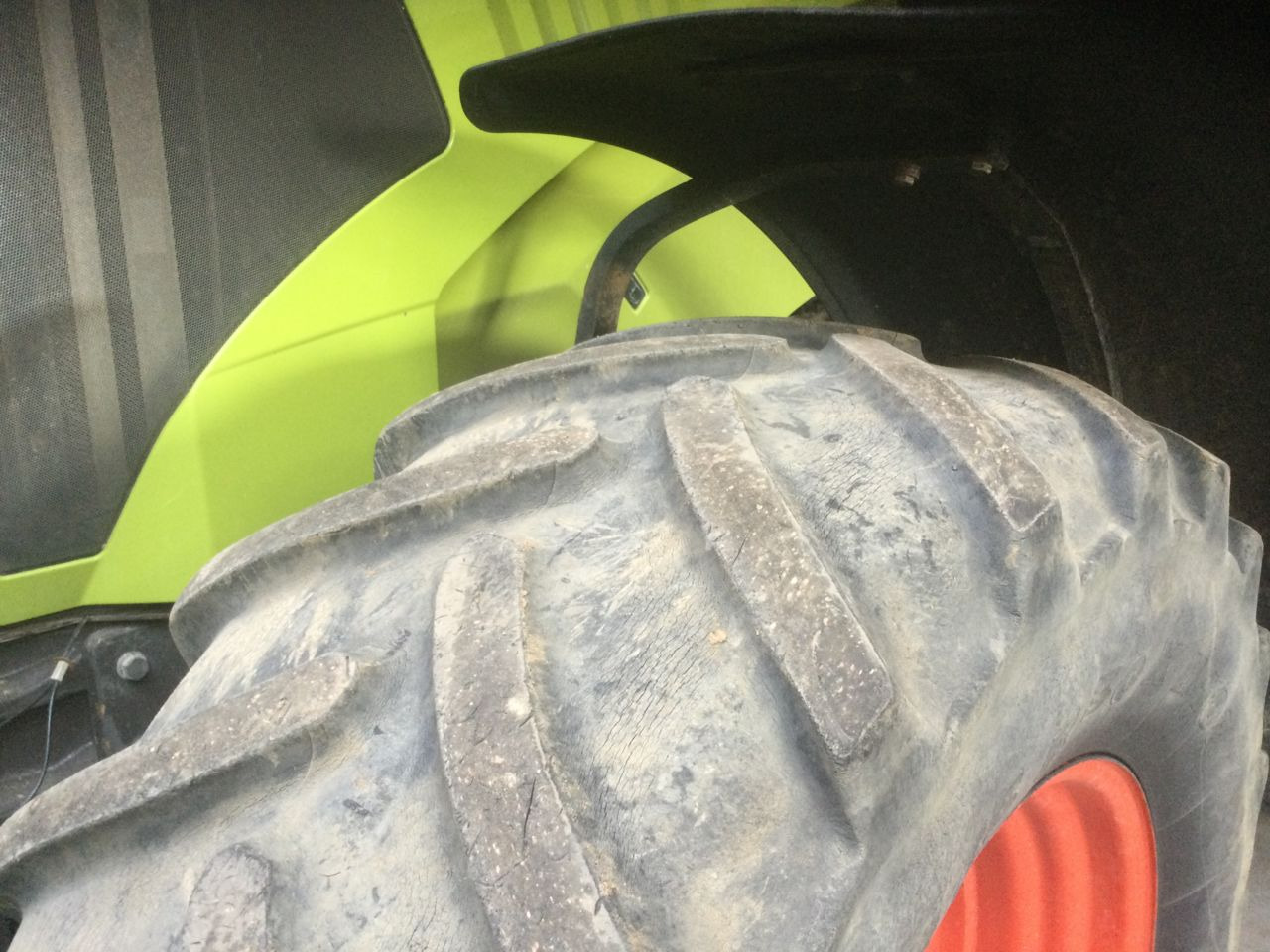 Claas AXION 810 CEBIS - Traktor: obrázek 5 Claas AXION 810 CEBIS - Traktor: obrázek 5