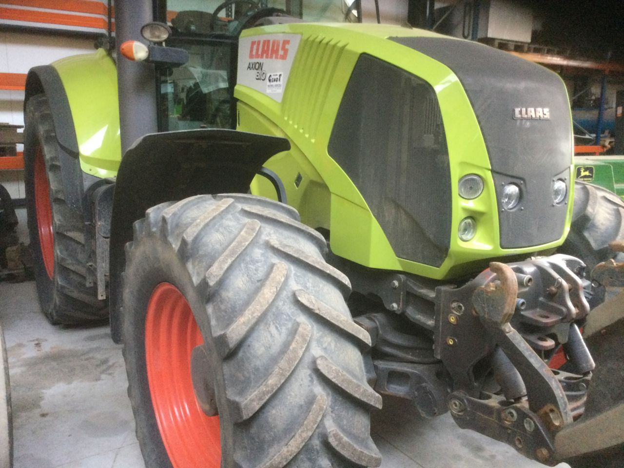 Claas AXION 810 CEBIS - Traktor: obrázek 4 Claas AXION 810 CEBIS - Traktor: obrázek 4