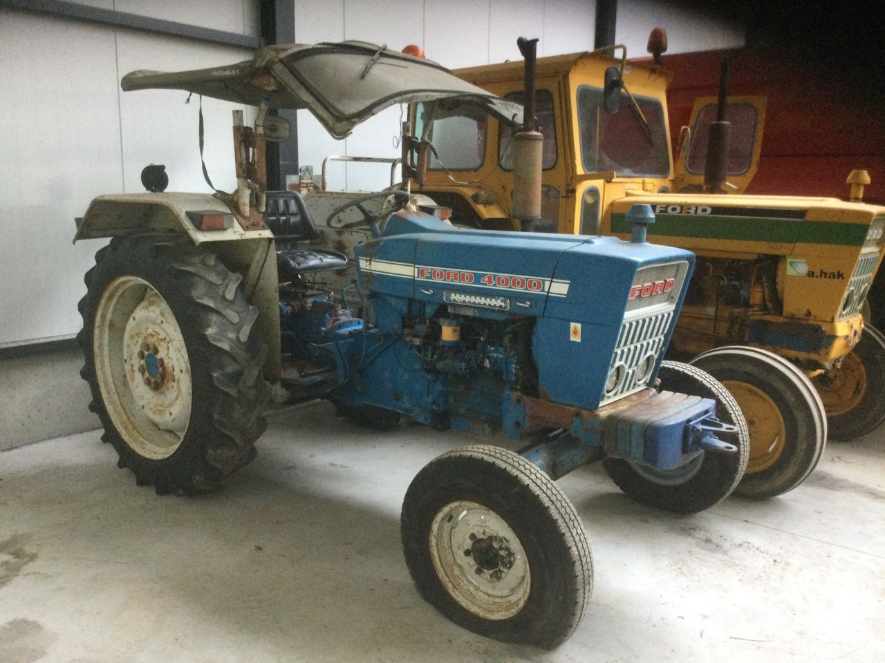 Ford 4000 - Traktor: obrázek 1 Ford 4000 - Traktor: obrázek 1