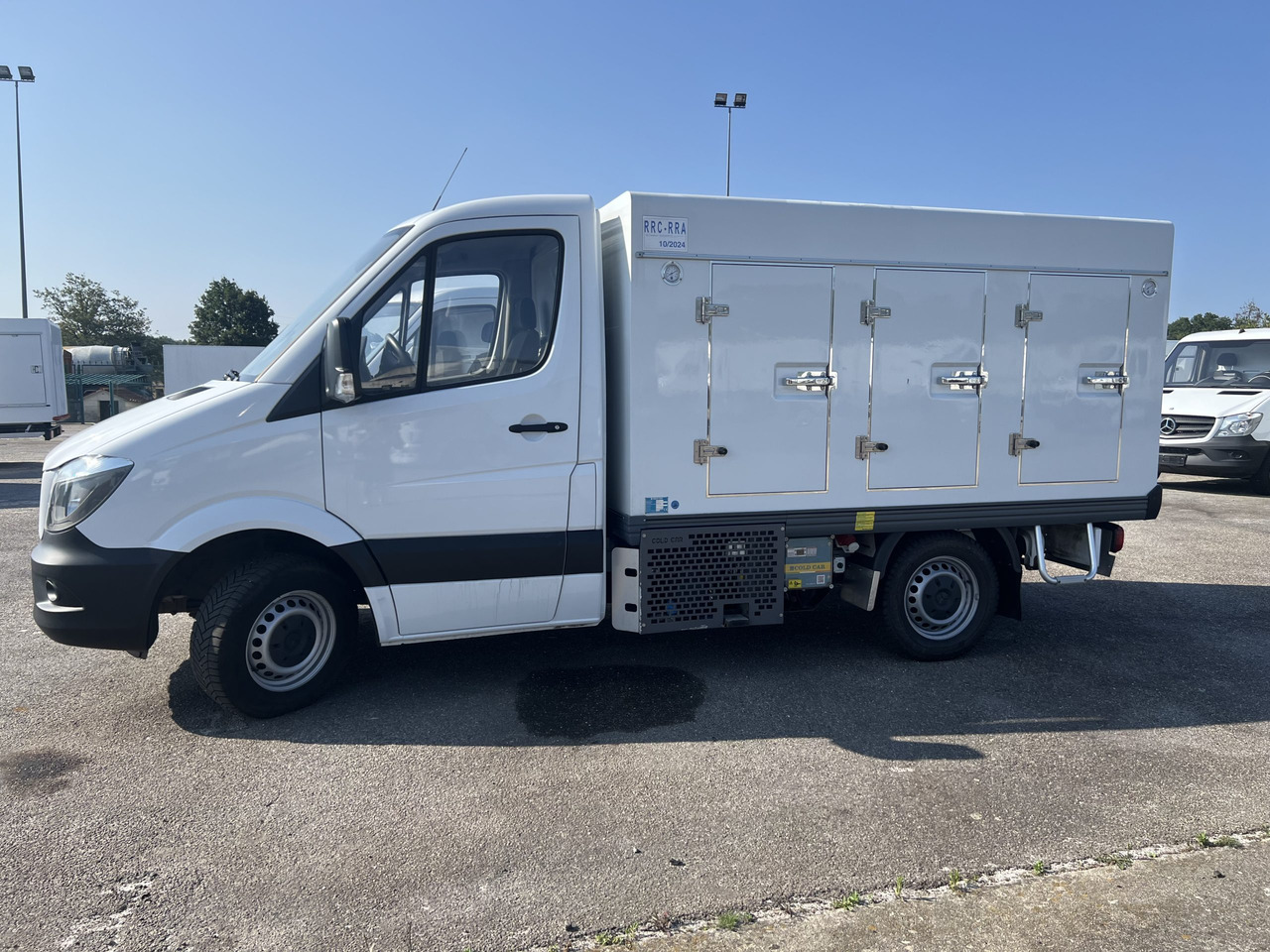 FURGON HELADERO 3.5T MERCEDES SPRINTER - Chladící dodávka: obrázek 3 FURGON HELADERO 3.5T MERCEDES SPRINTER - Chladící dodávka: obrázek 3