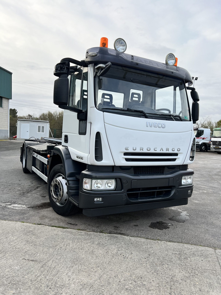 IVECO 300 EN CHASIS - Podvozek s kabinou: obrázek 1 IVECO 300 EN CHASIS - Podvozek s kabinou: obrázek 1