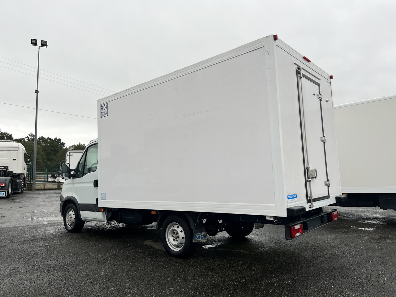 IVECO FRIGORIFICO - Chladící dodávka: obrázek 3 IVECO FRIGORIFICO - Chladící dodávka: obrázek 3