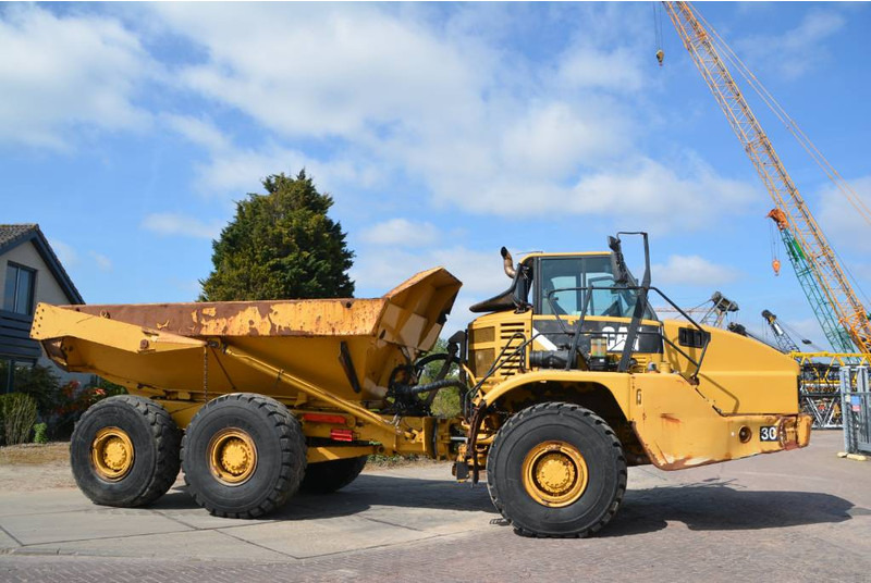 Cat 735 - Kloubový sklápěč: obrázek 4 Cat 735 - Kloubový sklápěč: obrázek 4